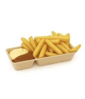 Frites met mayo en huisgemaakte pindasaus